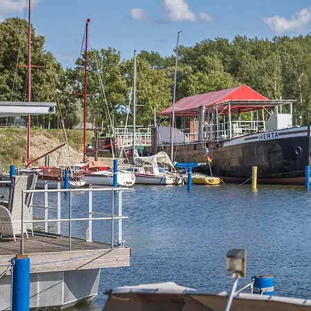 Marina Martinshafen - Life * Sagard